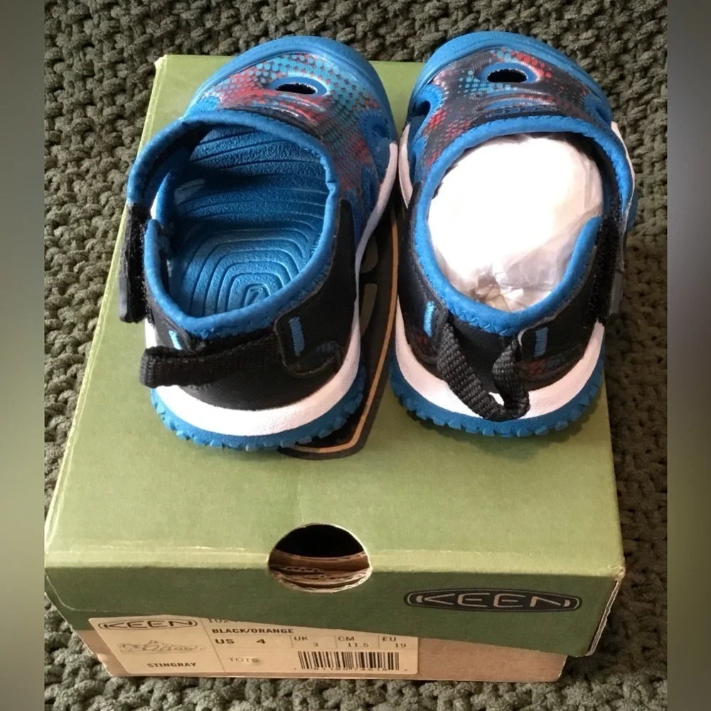 NWT KEEN Toddler’s Stingray Blue/Orange Quick Dry, Rubber, Water Shoes; Size 4